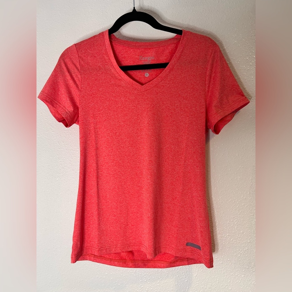 Zengjo Coral Pink V-Neck Tee Size Small